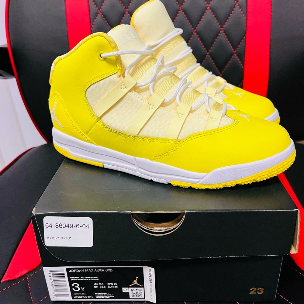 Jordan Max Aura “Dynamic Yellow” 3y PS